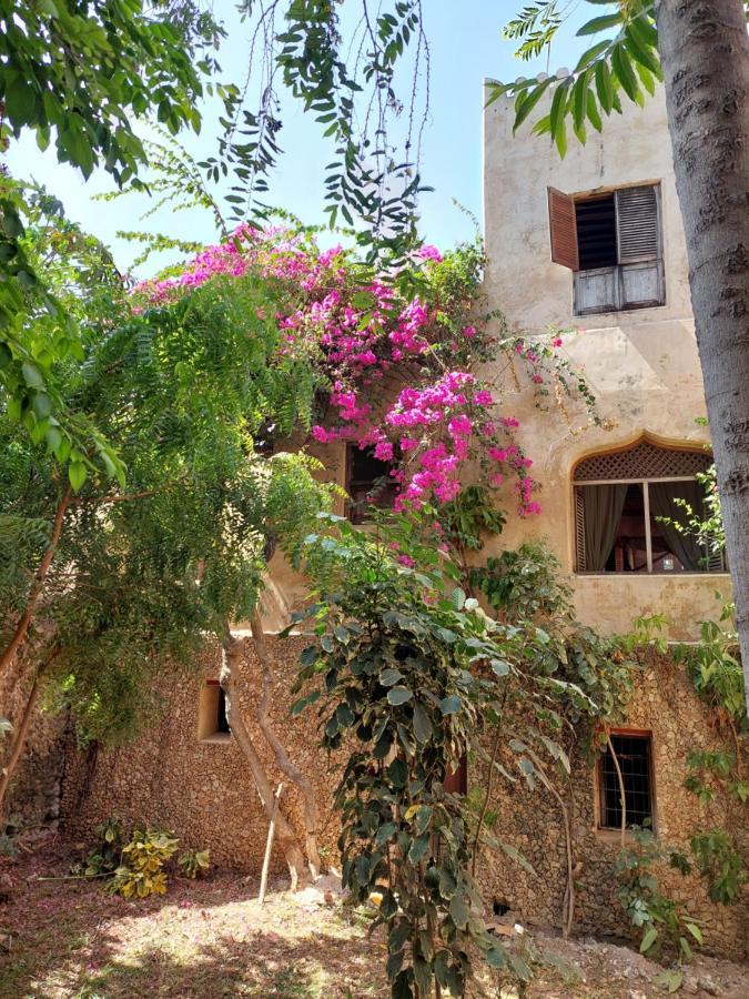 فندق Samaki House لامو المظهر الخارجي الصورة